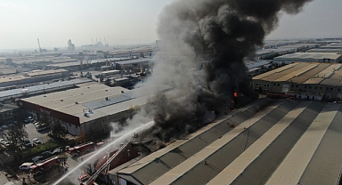 Mobilya fabrikasında büyük yangın