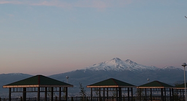 Erciyes Gündoğumu Büyüledi