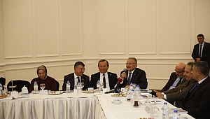 Başkan Büyükkılıç, özel çocuklarla ilgili düzenlenen toplantıda aile hekimliği müessesesinin önemine vurgu yaptı