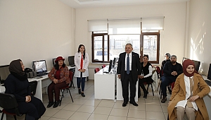 Başkan Büyükkılıç'tan okumaya ve eğitime destek