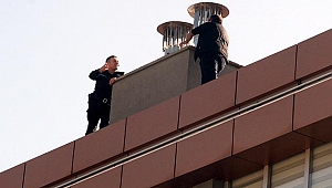 İntihara kalkışan temizlik işçisini polis ikna etti