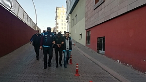  Maske takarak girdikleri bağ evinden 10 bin lira gasp eden 4 kişi yakalandı