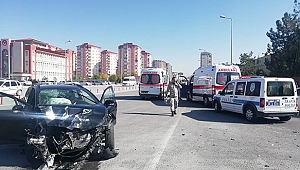 Okul önünde meydana gelen kazada faciadan dönüldü