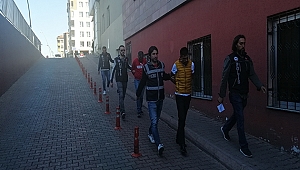 Uyuşturucu tacirleri kovalamaca sonucu yakalandı: 3 gözaltı