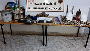 Define arayan 4 kişi suçüstü yakalandı