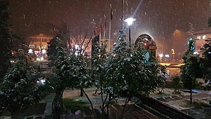 Develi'ye Mevsimin İlk Karı Yağdı