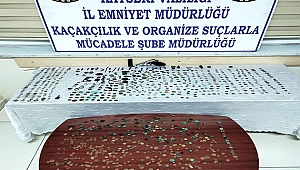  Kayseri'de tarihi eser kaçakçılığı; Doğu Roma ve İslami dönemlere ait sikke ve tarihi eserler ele geçirildi