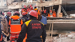 Büyükşehir Belediyesi İtfaiyesi Arama Kurtarma Ekibi Kayseri'ye döndü