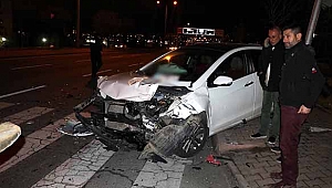 Kayseri’de iki otomobil çarpıştı: 7 yaralı