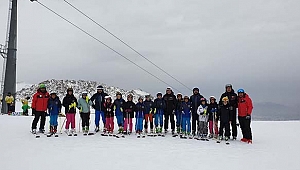  Murat Eskici, kayakçılarla antrenmanda buluştu