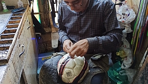 Çocukluğundan beri yaptığı işi şimdi yılda bir kez yapıyor