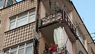 İntihara kalkışan komşusunu cep telefonundan canlı yayın yaptı