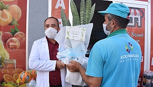 Kocasinan'da yeni açılan iş yerlerine 'Hayırlı olsun' çiçeği