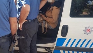 Evde sevgilisi ile birlikte yakaladığı genci bıçakladı