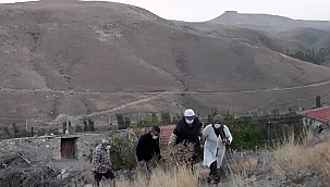 İnternet ve telefon çekmeyen köye gelenler kalmak istemiyor