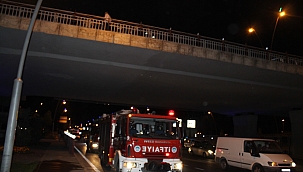 Kayseri'de köprüye çıkan kadın intihara kalkıştı