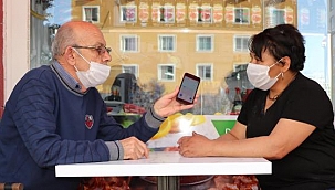 Kayserili esnaf, Brezilyalı eşiyle çeviri programı sayesinde anlaşıyor