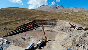 Türkiye'nin en büyük dağ otelinin temeli atıldı
