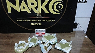 Kayseri’de aracın ses sistemi içerisinde 2 kilo 700 gram esrar yakalandı