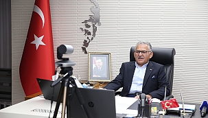 Büyükkılıç, Yılın Büyükşehir Belediye Başkanı Seçildi