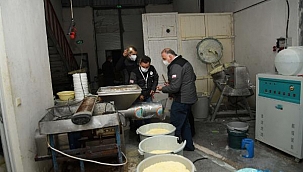 Sahte peynir üretimi yapan işletmenin görüntüleri ortaya çıktı