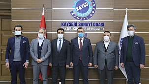 KAYSO’dan TOBB Türkiye 100’e giren firmalara plaket