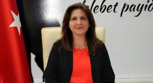 'Bazıları gibi bol bol gömlek değiştiremeyiz'