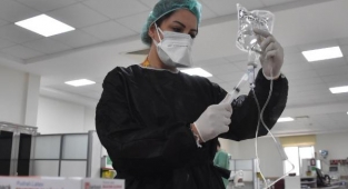 'Buraya gelen hastalarımızın çoğu aşı yaptırmıyor'