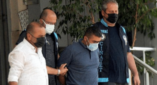 Elinde ipi görünce ağabeyi ve yengesini öldürmüş