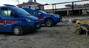 Sallanmak için astığı ip sonu oldu