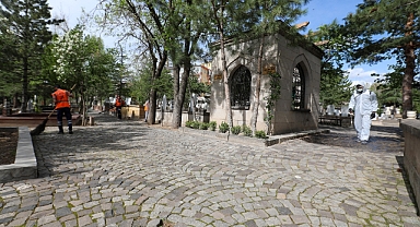 Talas’ın mezarlıklarında bayram hazırlığı