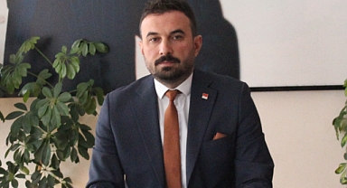 “AK Parti, yapay krizlerle Anayasa'yı değiştirmek istiyor“