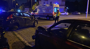 Park halindeki otomobile çarptı!