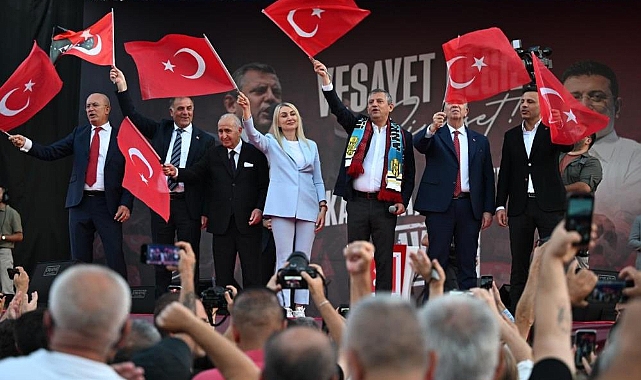 Özel: "CHP'nin babaevine kimse el uzatamaz"