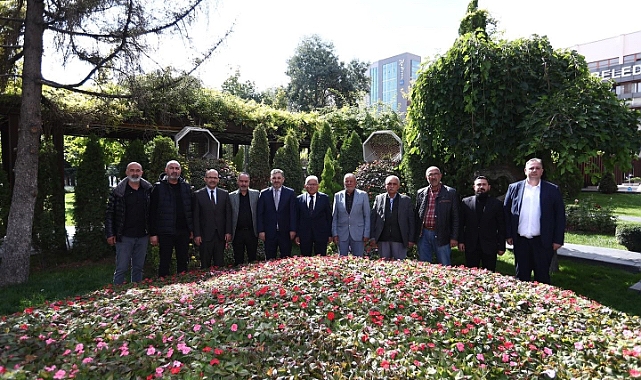 Büyükkılıç, hal esnafını makamında ağırladı