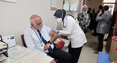 ERÜ Hastaneleri’nden sağlık çalışanlarına mevsimsel grip aşısı