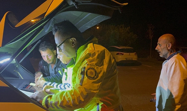Gazeteciye tepki gösteren alkollü sürücüye baba azarı