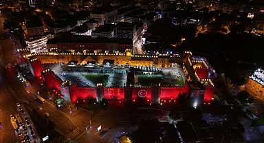 Kayseri Kalesi LED ile aydınlatıldı
