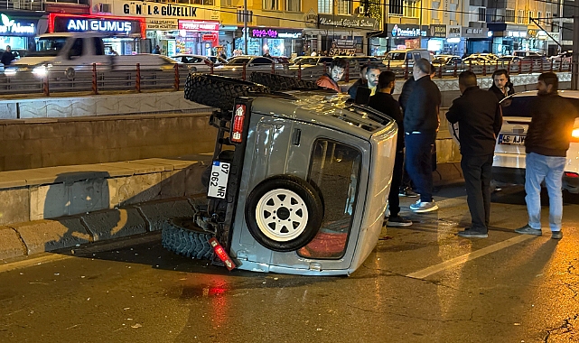Otomobilin çarptığı cip yan yattı, yol trafiğe kapandı