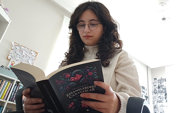 17 yaşında ilk romanını yazdı