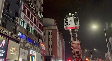 Kayseri’de iş merkezinde çıkan yangın söndürüldü
