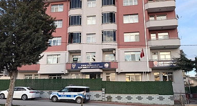 Kendini vuran polis memuru hayatını kaybetti