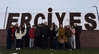 Erciyes'in zirvesinde öğrencilere özel etkinlik!