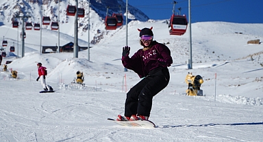 Erciyes'te kayak sezonu açıldı!