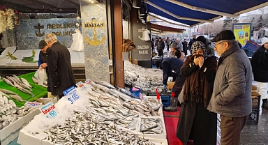 Kayseri’de balık tezgahlarında yılbaşı bereketi