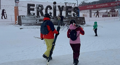 Kayseri güne beyaz örtüyle uyandı