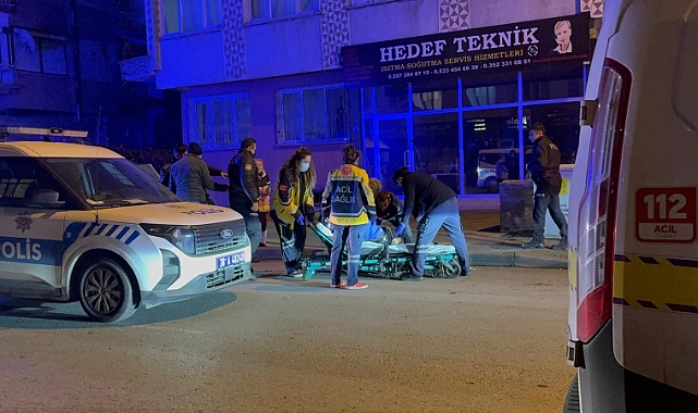 Köpek yüzünden çıkan kavgada 1 kişi bıçakla yaralandı