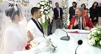 2025 yılında 4 bin çift dünya evine girdi