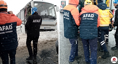 Cenaze taşıyan minibüs devrildi: 22 yaralı