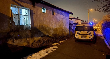 Hastanede 2 günlük bebeklerinin acı haberini aldılar